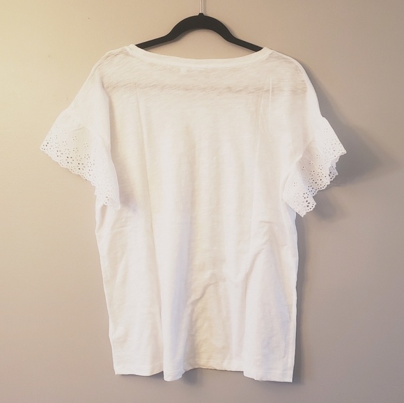 NWT Women's Eyelet Embroidered White Ruffle Top - Picture 4 of 7